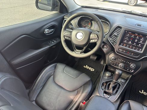 Used 2023 Jeep Cherokee Altitude Lux AWD/4WD image 11
