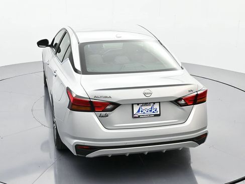 Used 2024 Nissan Altima 2.5 SV image 40