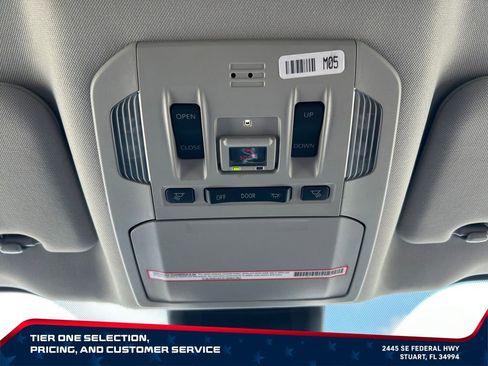 Used 2023 Toyota Highlander XLE FWD image 25