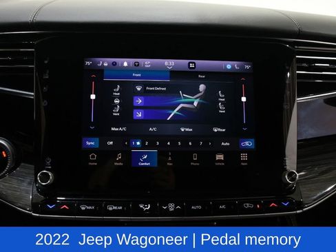 Used 2022 Jeep Wagoneer Series III w/ Premium Group I AWD/4WD image 20