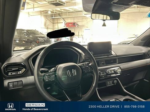 Certified 2025 Honda Pilot Sport image 15
