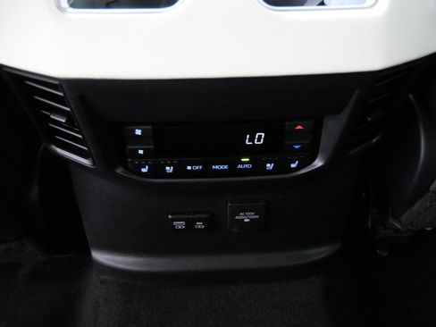 Used 2023 Toyota Sequoia Capstone AWD/4WD image 21