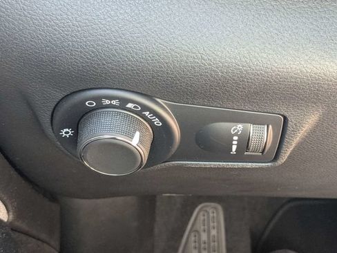 Used 2025 Jeep Compass Sport AWD/4WD image 27