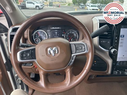 Used 2023 RAM 3500 Laramie AWD/4WD image 15