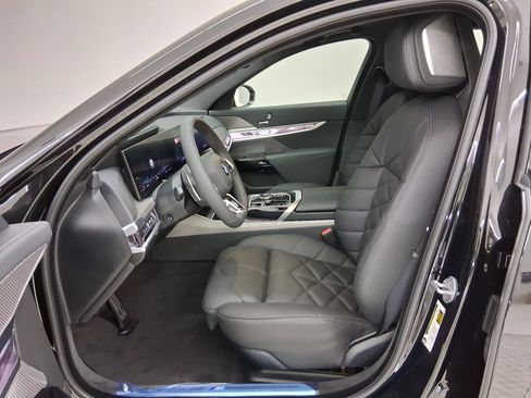 New 2026 BMW 740i w/ Premium Package image 3