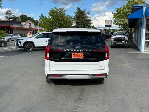 Used 2025 Ford Expedition Max Platinum AWD/4WD image 7