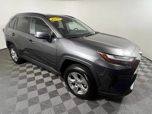 Used 2025 Toyota RAV4 XLE FWD image 3