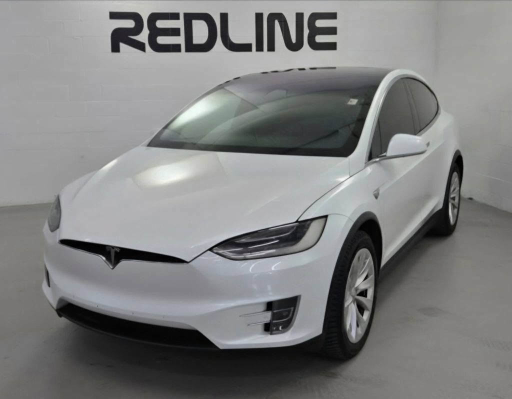 Used 2019 Tesla Model X AWD/4WD image 3