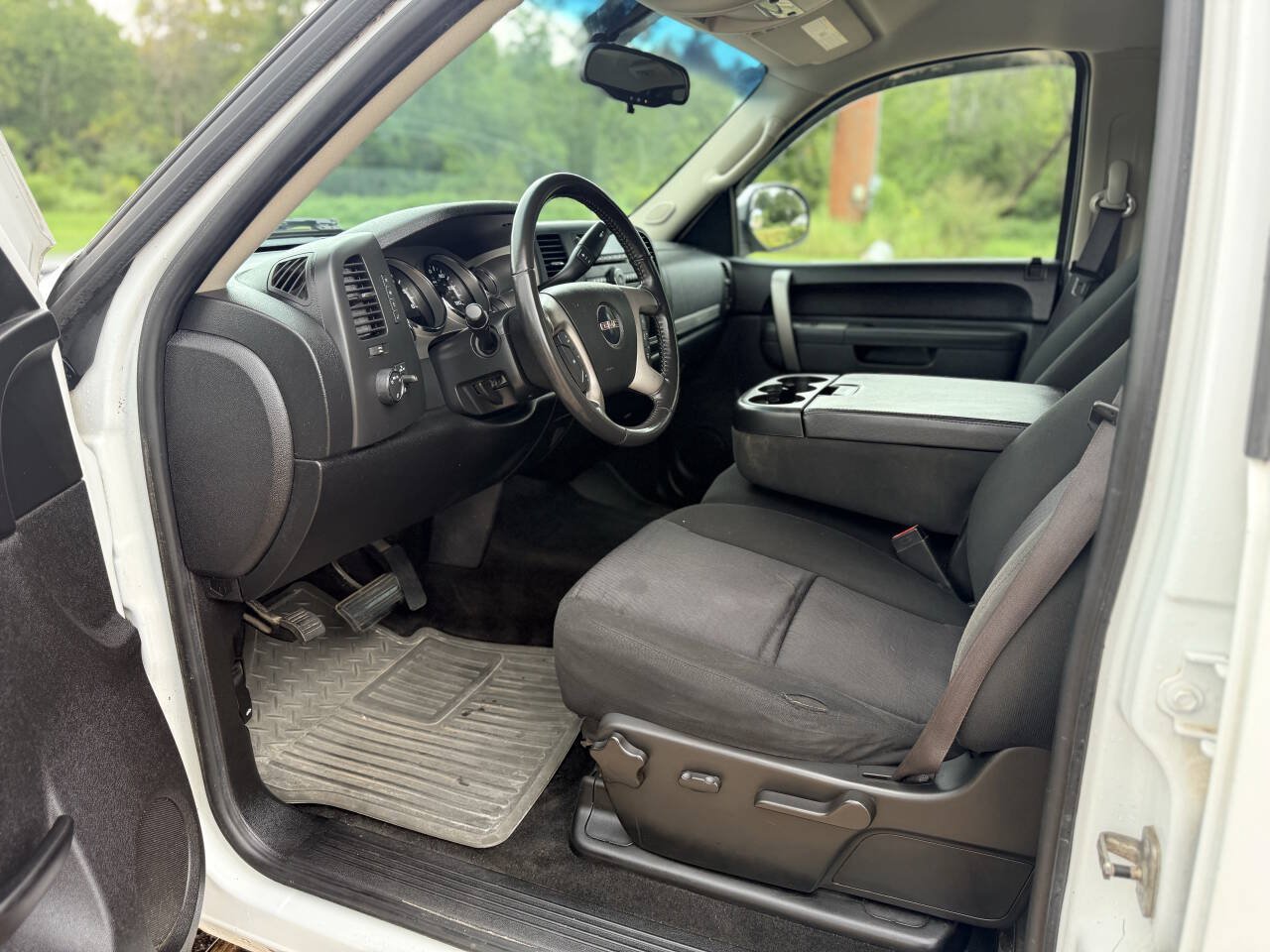Used 2011 GMC Sierra 1500 SLE w/ Power Tech Package RWD image 10