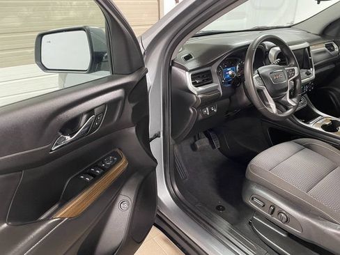 Used 2023 GMC Acadia SLE w/ Driver Convenience Package AWD/4WD image 10