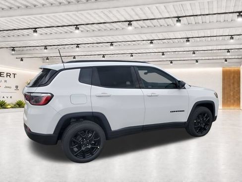 New 2026 Jeep Compass Latitude AWD/4WD image 12