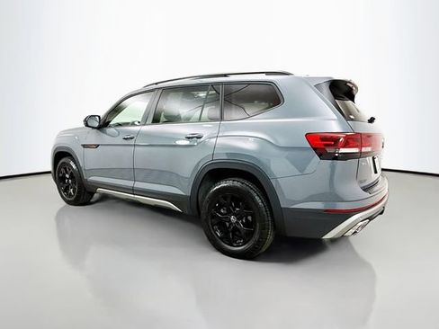 Used 2024 Volkswagen Atlas Peak Edition SEL AWD/4WD image 5