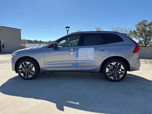 New 2026 Volvo XC60 B5 Plus w/ Protection Package Premier image 4