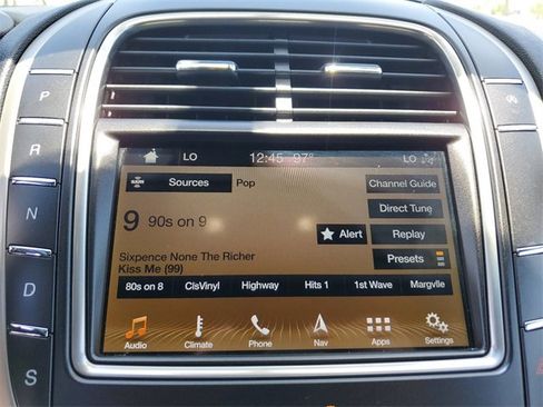 Used 2019 Lincoln Nautilus Select image 25