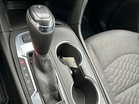 Used 2021 Chevrolet Equinox LT image 35