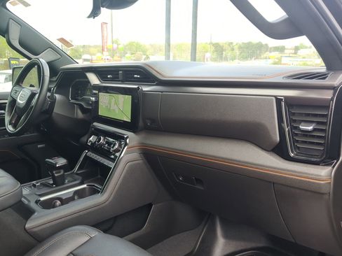Used 2023 GMC Sierra 1500 AT4 w/ Technology Package image 28
