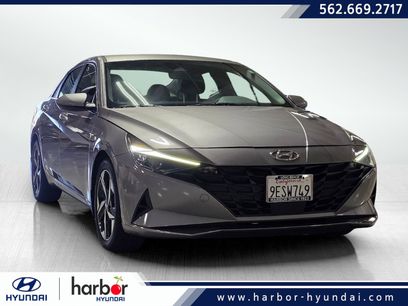Used 2023 Hyundai Elantra SEL w/ Convenience Package