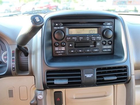 Used 2006 Honda CR-V LX image 12