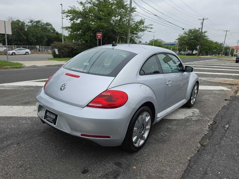 Used 2012 Volkswagen Beetle 2.5 FWD image 4