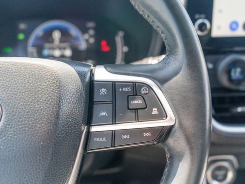 Certified 2024 Toyota Grand Highlander XLE FWD image 29