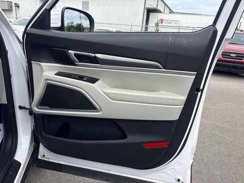 Used 2021 Kia Telluride S FWD image 17
