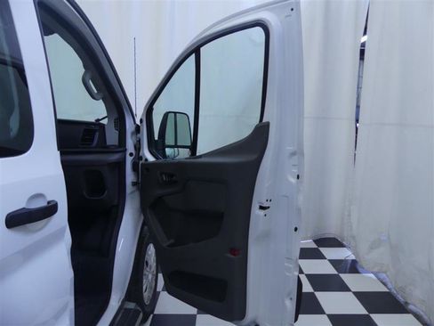 Used 2024 Ford Transit 250 Low Roof w/ Exterior Upgrade Package image 19