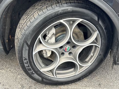 Used 2020 Alfa Romeo Stelvio Sport w/ Cold Weather Package image 9