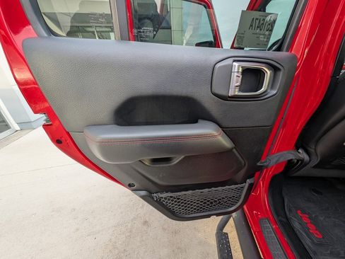 Used 2018 Jeep Wrangler Unlimited Rubicon image 38