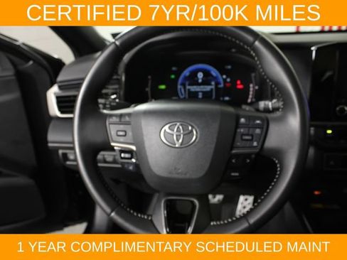 Used 2025 Toyota Camry SE FWD image 19