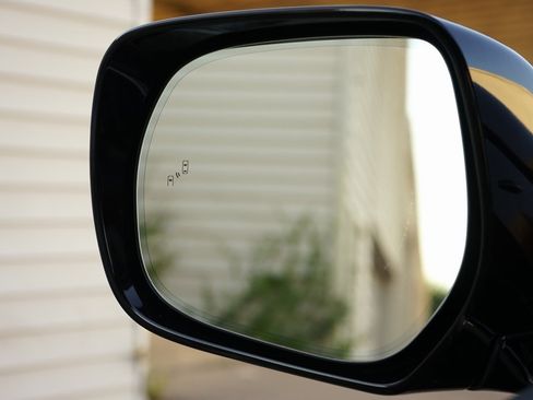 Used 2017 Lexus LX 570 4WD image 24