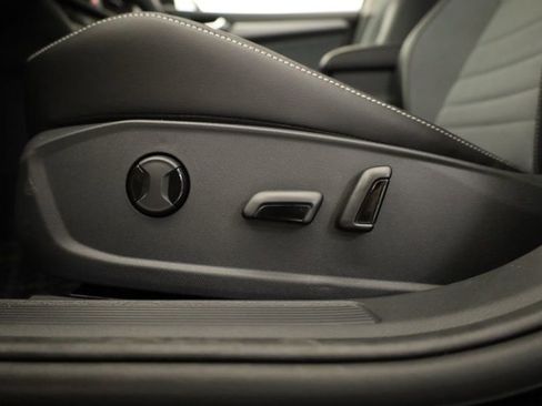 New 2026 Volkswagen Jetta SE image 11