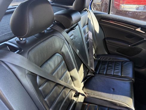 Used 2016 Volkswagen Golf R 4-Door image 29