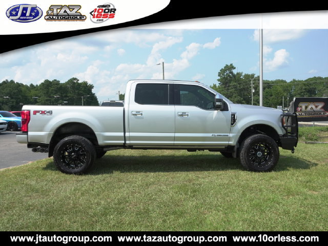 Used 2017 Ford F250 Platinum w/ FX4 Off-Road Package AWD/4WD image 10