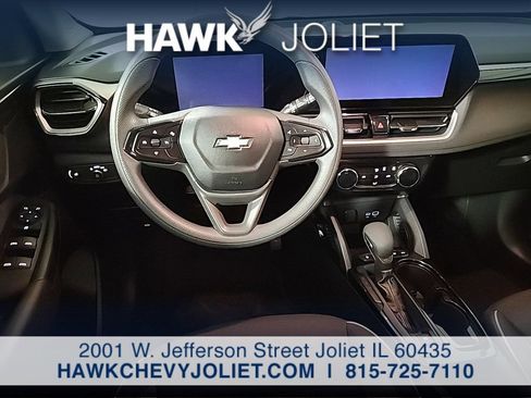 Used 2025 Chevrolet TrailBlazer LT AWD/4WD image 13