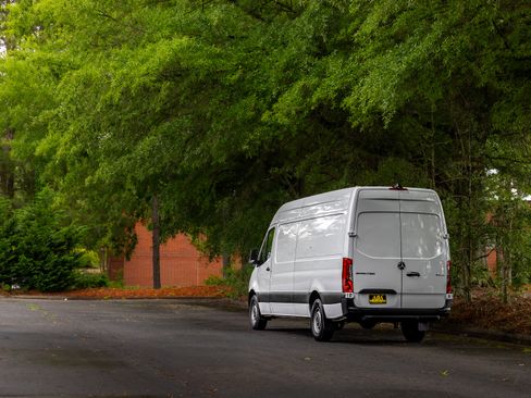 Used 2022 Mercedes-Benz Sprinter 2500 image 39