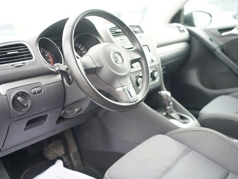 Used 2013 Volkswagen Golf 4-Door image 12