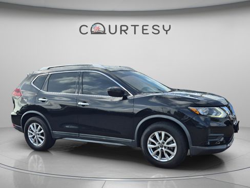 Certified 2022 Nissan Rogue S FWD image 9