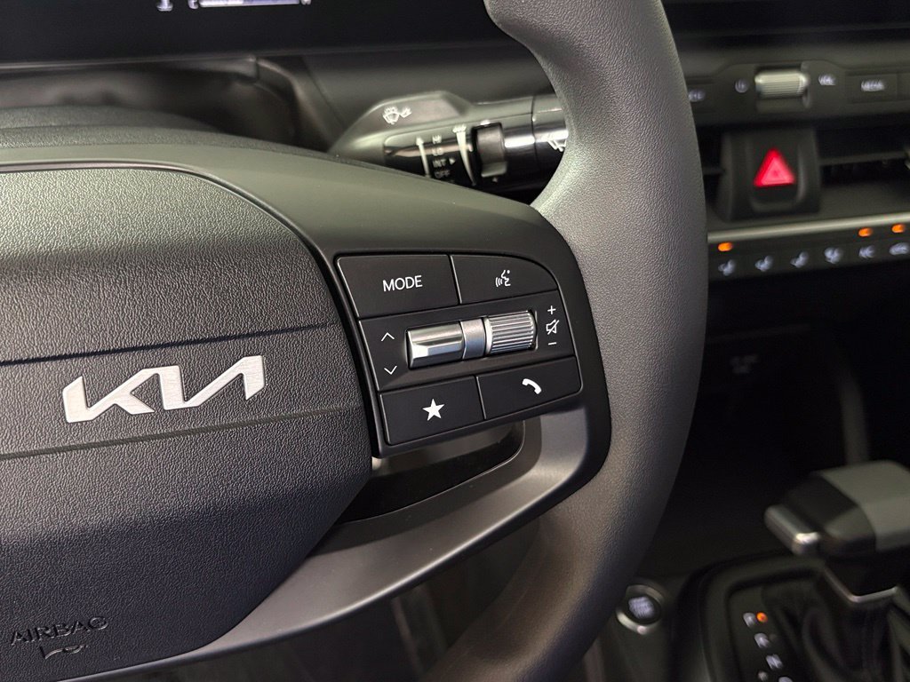New 2026 Kia K4 FWD image 21