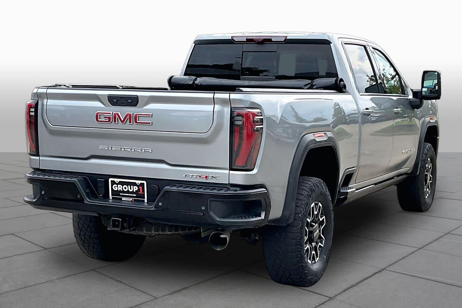 Used 2024 GMC Sierra 2500 AT4X AWD/4WD image 13