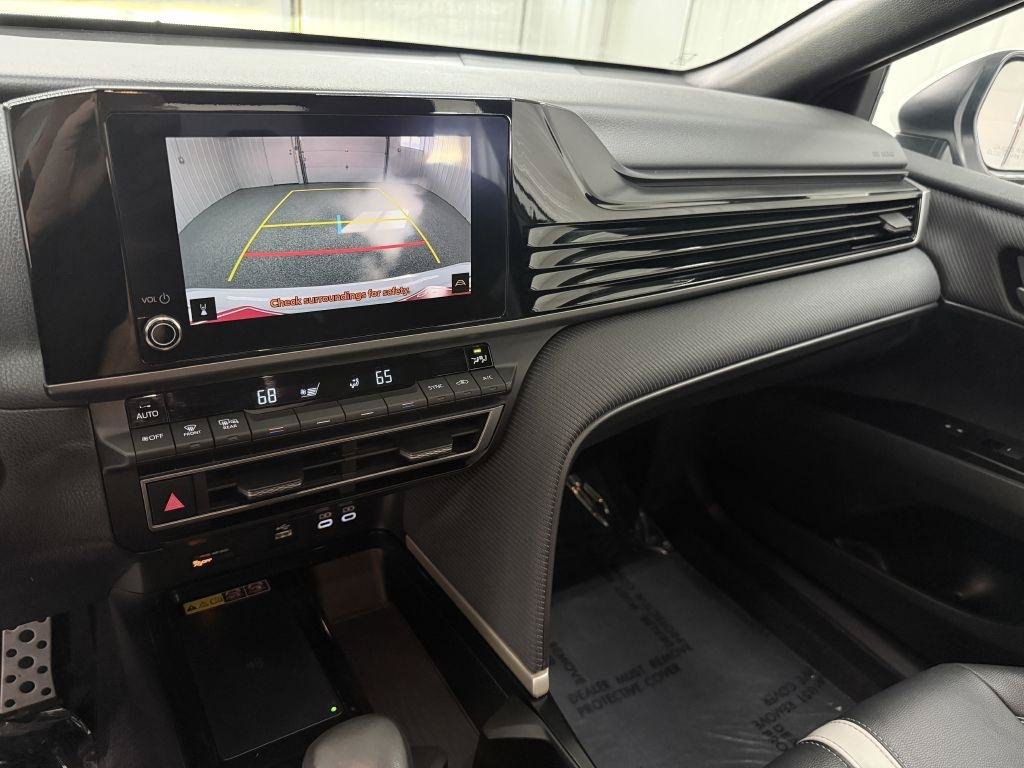 Used 2025 Toyota Camry SE FWD image 20