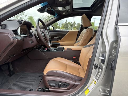 Used 2020 Lexus ES 350 w/ Premium Package FWD image 13