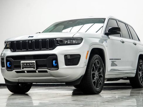 Used 2024 Jeep Grand Cherokee Limited 4xe AWD/4WD image 10