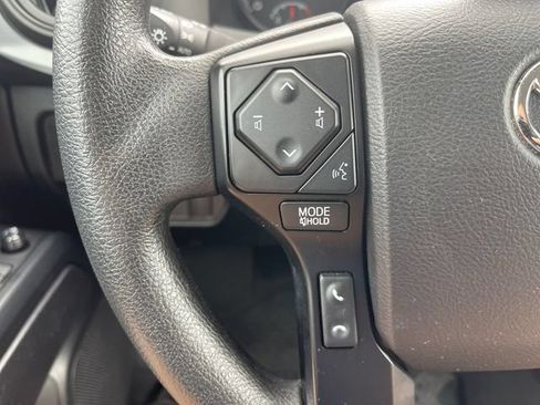Used 2021 Toyota Tacoma SR AWD/4WD image 27
