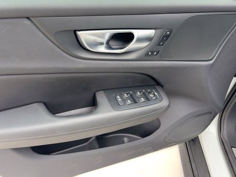 Certified 2025 Volvo V60 B5 Cross Country Plus image 13