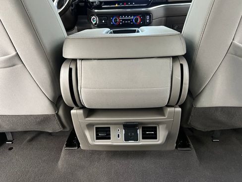 Used 2024 Chevrolet Silverado 2500 LT image 21