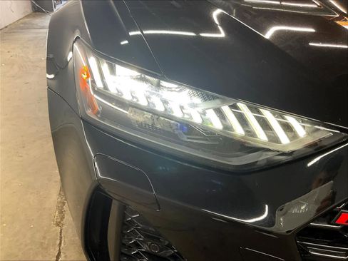 Used 2022 Audi RS 6 w/ Executive Package image 29