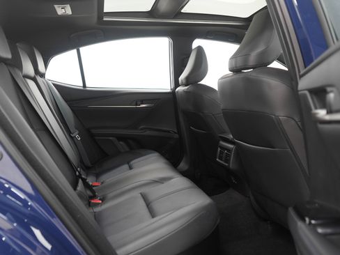 Used 2025 Toyota Camry XSE image 12