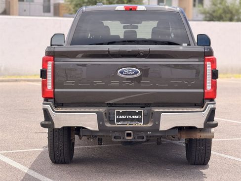 Used 2025 Ford F350 Lariat AWD/4WD image 4