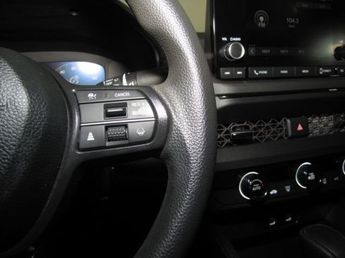 Certified 2025 Honda Accord LX image 6