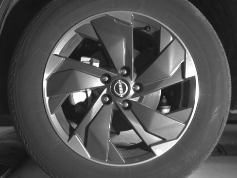 Used 2025 Nissan Rogue SV AWD/4WD image 12